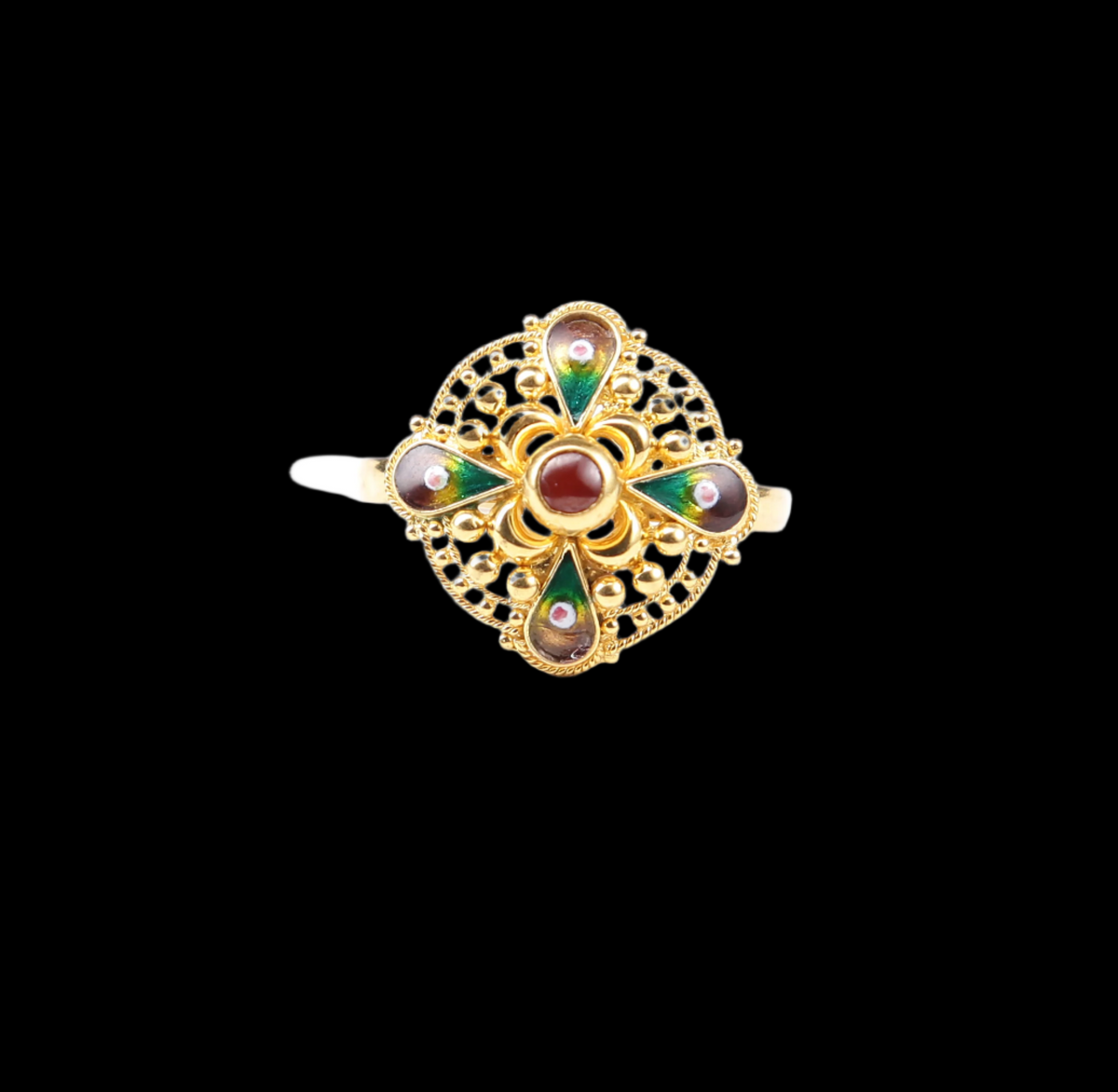 Cutout Ring