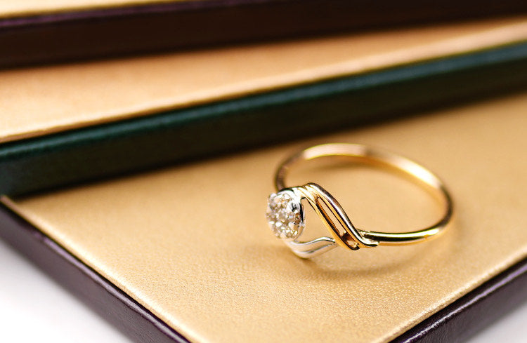 SALLY DIAMOND RING